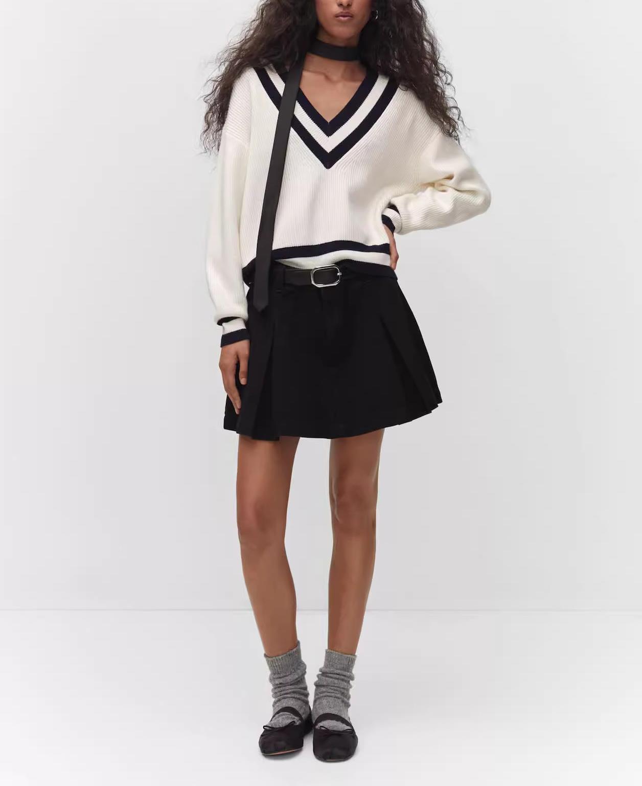 Stephanie V Neck Pullover Crop Jumper